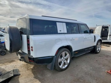 Land Rover Defender IV (L663) 2024 Land Rover Defender 2024 LAND ROVER DEFENDER 130 X-DYNAMIC SE 3.0 Benzyna, zdjęcie 2