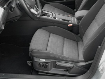 Volkswagen Passat B8 Variant Facelifting 2.0 TDI SCR 150KM 2022 Volkswagen Passat GD5C877#2.0 TDI Business DSG, zdjęcie 12