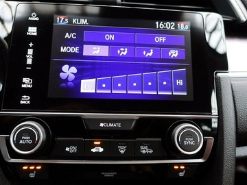 Honda Civic X Sedan 4d Facelifting 1.5 VTEC TURBO 182KM 2019 Honda Civic TYLKO 49tyś KM Kraj 1wł BEZWYP 182KM, zdjęcie 24