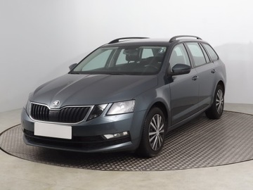 Skoda Octavia III Kombi Facelifting 1.5 TSI ACT 150KM 2018 Skoda Octavia 1.5 TSI, Salon Polska, zdjęcie 1