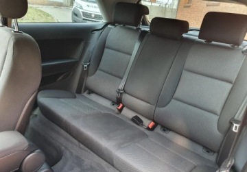 Audi A3 8P Hatchback 3d 2.0 TDI CR 140KM 2009 Audi A3 3-drzwiowe BOSE Tempomat GetHelp 2.0 Diesel 140KM, zdjęcie 11