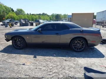Dodge Challenger III 2022 Dodge Challenger RT Scat Pack 2022 6.4l 6.4 Benzyna 485KM, zdjęcie 2