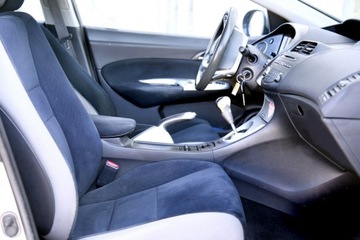 Honda Civic VIII Hatchback 5d 1.4 i 83KM 2007 Honda Civic Salon PL/ 2 Ręka/ Klimatronic/6, zdjęcie 9