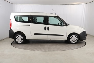 Opel Combo D Tour 1.6 CDTI 105KM 2015 Opel Combo 1.6 CDTI, Klima, Parktronic, zdjęcie 5