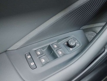 Volkswagen Passat B8 Variant Facelifting 2.0 TDI SCR 150KM 2024 Volkswagen Passat 2.0 TDI 150KM Elegance DSGKamera 360LED-MatrixVirtualSal, zdjęcie 8