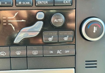 Volvo V70 III Kombi 2.5 T 231KM 2010 Volvo V70 2.5T 231KM Rdesing Skory BiXenon PDC Summum climatronic 2.5, zdjęcie 25