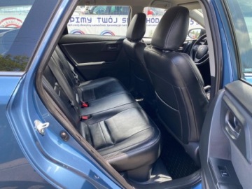 Toyota Auris II Touring Sports Facelifting 1.8 Hybrid 136KM 2016 Toyota Auris HYBRYDA AUTOMAT KLIMATYZACJA NAWIGACJA KAMERA TEMPOMAT GRZANE, zdjęcie 6