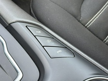 Ford Mondeo V Kombi Facelifting 2.0 EcoBlue 150KM 2021 Ford Mondeo 2.0 EcoBlue 150KM 2021 Titanium, zdjęcie 17