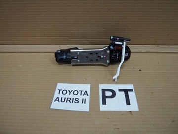 KLIKA DVEŘE PRAVÝCH ZADNÍCH TOYOTA AURIS II