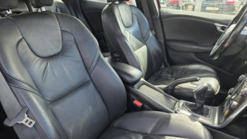 Volvo V40 II Hatchback 2.0 D3 150KM 2012 Volvo V40 zarejestrowane, zdjęcie 17