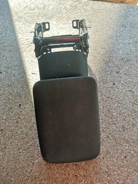 PODŁOKIETNIK CZARNY AUDI A5 A4 B8 8k0864283
