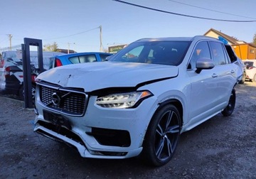 Volvo XC90 II SUV 2.0 T6 320KM 2017 Volvo XC 90 2017r, 2.0 Benzyna 4x4. AUT. 7osob. Uszkodzony przod i tyl. Je