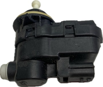 TOYOTA YARIS III LIFT SILNICZEK REGULACJI LAMPY 92000866