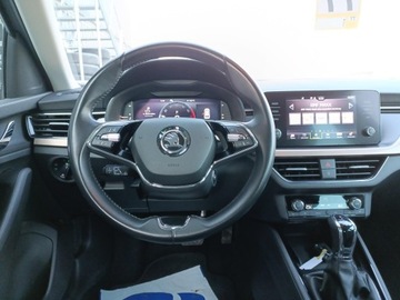 Skoda Kamiq Crossover 1.0 TSI 110KM 2023 Škoda Kamiq 1.0 TSI Ambition DSG 1.0TSI 110KM DSG, zdjęcie 14