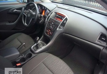 Opel Astra J Sports Tourer Facelifting 1.6 CDTI ecoFLEX 110KM 2015 Opel Astra Opel Astra J ASTRA 1.6 Diesel 110KM, zdjęcie 17