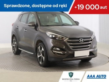 Hyundai Tucson III SUV 2.0 CRDI 185KM 2015 Hyundai Tucson 2.0 CRDi, Salon Polska, Serwis ASO