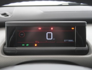 Citroen C4 Cactus Crossover Facelifting 1.2 PureTech 131KM 2018 Citroen C4 Cactus 1.2 PureTech, Salon Polska, zdjęcie 10