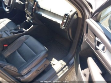 Volvo XC40 Crossover 2.0 T5 247KM 2019 Volvo XC 40 2019 Volvo XC40 T5 AWD Momentum 2.0 Benzyna 248KM, zdjęcie 5