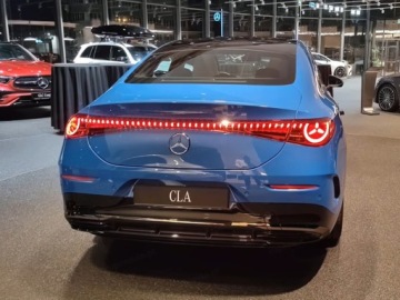 Mercedes CLA C118/X118 2025 MERCEDES-BENZ CLA 200 AMG Line Sedan 1.5 (163KM) 2025, zdjęcie 3