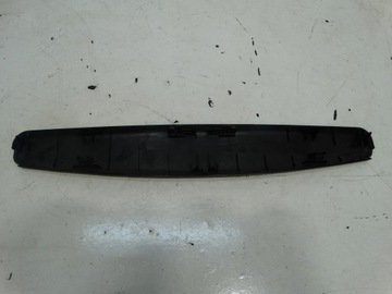 OSŁONA NAKŁADKA BAGAŻNIKA KLAPY MAZDA 2 DE D65168930