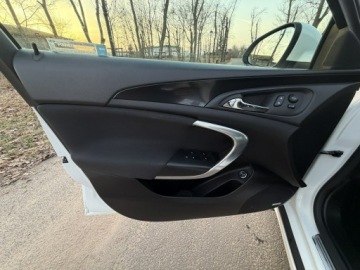 Opel Insignia I Sports Tourer Facelifting 2.0 CDTI BiTurbo ECOTEC 195KM 2014 Opel Insignia OPC COSMO 2.0 BiTurbo 195KM Navi Alu, zdjęcie 16