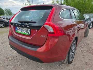 Toyota Auris I Hatchback 5d Facelifting 1.8 HSD 136KM 2011 Volvo V60 I 2.0 163 KM jasne skóry szyberdach alufelgi gwarancja, zdjęcie 5