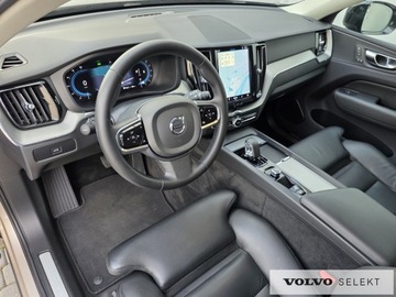 Volvo XC60 II 2023 Volvo XC 60 FV23 Plus Dark B4 B 197+14KM Aut BLIS, zdjęcie 11