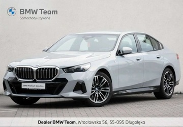 BMW Seria 5 G90-91 2023 BMW Seria 5 520i 190km M Pakiet Brooklyn Salon PL VAT23 Dostepny od reki