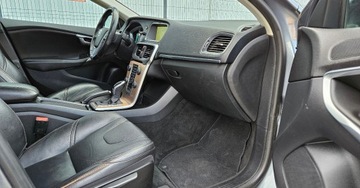 Volvo V40 II Cross Country 2.0 D3 DRIVE-E 150KM 2016 Volvo V40 2.0 150Ps. CrossCountry Navi Skora Automat 2016 2.0 Diesel 150KM, zdjęcie 6