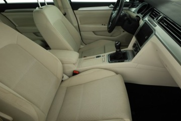 Volkswagen Passat B8 Limousine Facelifting 1.5 TSI EVO 150KM 2019 VW Passat 1.5 TSI, Salon Polska, Serwis ASO, Navi, zdjęcie 6