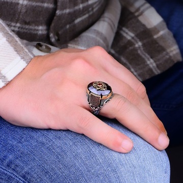 Elegant 925K Garnet Stone Silver Men's Ring
