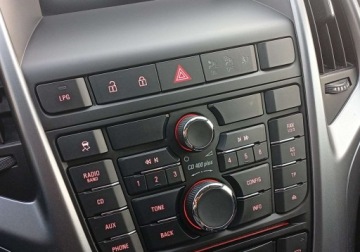 Opel Astra J GTC 1.4 Turbo ECOTEC 140KM 2016 Opel Astra Kupiony w Polsce - benzyna - 1,4 - 140 KM - LPG 1.4 BenzynaLPG, zdjęcie 25