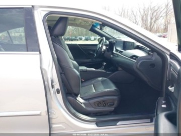 Lexus ES VII (XV70) 2021 Lexus ES 300h, 2021r., 2.5L 2.5 Hybryda 215KM, zdjęcie 8