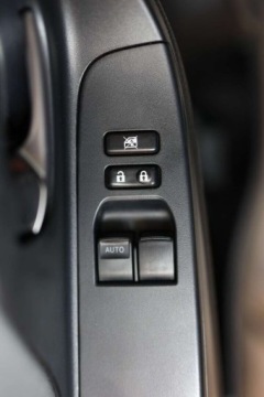 Toyota Yaris III Hatchback 5d Facelifting 1.0 VVT-i 69KM 2016 Toyota Yaris 1.0 Active EU6 Benzyna 69KM, zdjęcie 27