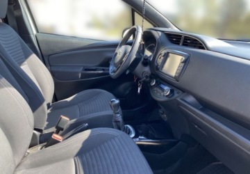 Toyota Yaris III Hatchback 5d Facelifting 2017 1.5 Dual VVT-iE 111KM 2019 Toyota Yaris 1.5 Selection ASO 1szy wlasciciel Salon PL Toyota Mikolaj, zdjęcie 11