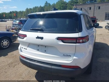 Jeep Grand Cherokee IV 2022 Jeep Grand Cherokee 2022 JEEP GRAND CHEROKEE L ALTITUDE 4X4 3.6 Benzyna, zdjęcie 13