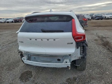 Volvo XC40 2024 Volvo XC 40 Core 2024 2.0 Benzyna 194KM, zdjęcie 7