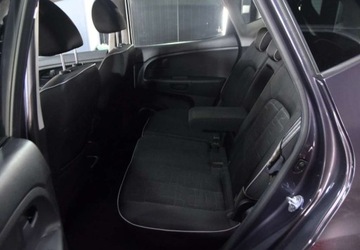 Kia Venga Mikrovan 1.6 DOHC CVVT 125KM 2014 Kia Venga 1.6 benzyna 125 KM 0 Kamera_Panorama-Grzane fotele 1.6 Benzyna, zdjęcie 6