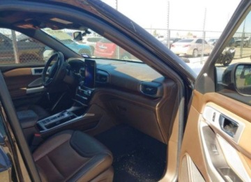 Ford Explorer VI 2022 Ford Explorer 2022, 3.0L, 4x4, KING RANCH, od ubezpieczalni 3.0 Benzyna, zdjęcie 9