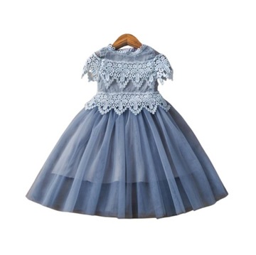 Elegancka sukienka koronkowa dziewczęca