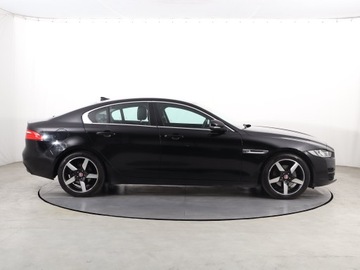 Jaguar XE Sedan 2.0 i4 180KM 2016 Jaguar XE 20d, Salon Polska, 177 KM, Automat, zdjęcie 5