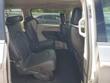 Chrysler Pacifica II 2024 Chrysler Pacifica Touring L 2024 3.6l 3.6 Benzyna 287KM, zdjęcie 11