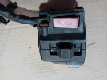 YAMAHA FJ 1200 ПЕРЕКЛЮЧАТЕЛЬ НА РУЛЕ ЛЕВАЯ ПЕРЕДАЧА