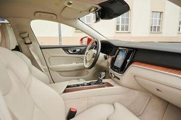 Volvo V60 II  Kombi 2.0 T5 250KM 2019 MEGA KOLOR __JASNE SKÓRY __SUPER PEDANTYCZNY STAN_, zdjęcie 29