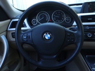 BMW Seria 3 F30-F31-F34 Gran Turismo Facelifting 2.0 318d 150KM 2019 BMW 3GT 318d GT, Salon Polska, Automat, VAT 23%, zdjęcie 19
