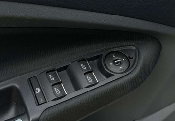 Ford C-MAX II Minivan 1.6 EcoBoost 150KM 2011 Ford Grand C-MAX Ford Grand C-MAX 1.6 EcoBoost Titanium 1.6 Benzyna 150KM, zdjęcie 17