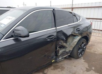 BMW X6 G06 2022 BMW X6 2022, 3.0L, 4x4, od ubezpieczalni 3.0 Benzyna 335KM, zdjęcie 4