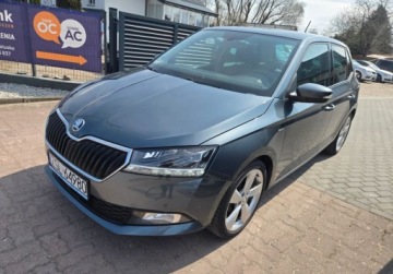 Skoda Fabia III Hatchback Facelifting 1.0 MPI 75KM 2019 Skoda Fabia Swiezo sprowadzony Zarejestrowany. Ubezpieczony. MPI. Radar., zdjęcie 3