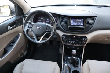 Hyundai Tucson III SUV 1.6 GDI 132KM 2016 Hyundai Tucson 1.6 GDI, Salon Polska, zdjęcie 6