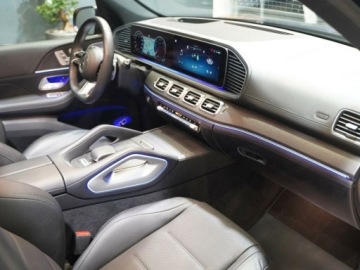 Mercedes GLE V167 SUV Facelifting 2.0 300d 269KM 2025 MERCEDES-BENZ GLE 300 d 4-Matic AMG Line 2.0 (269KM) 2025, zdjęcie 6